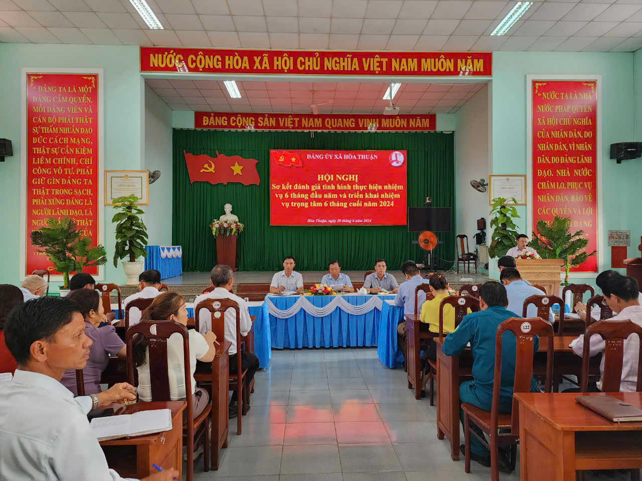 Hội nghị sơ kết Đảng bộ xã Hoà Thuận 6 tháng đầu năm 2024
